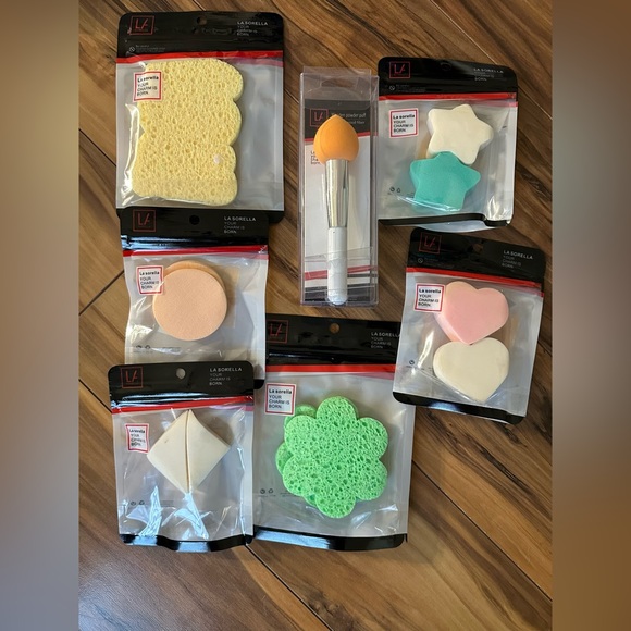 Beauty Sponges Lot of 7 NWT Please see pictures for details. - Picture 1 of 8